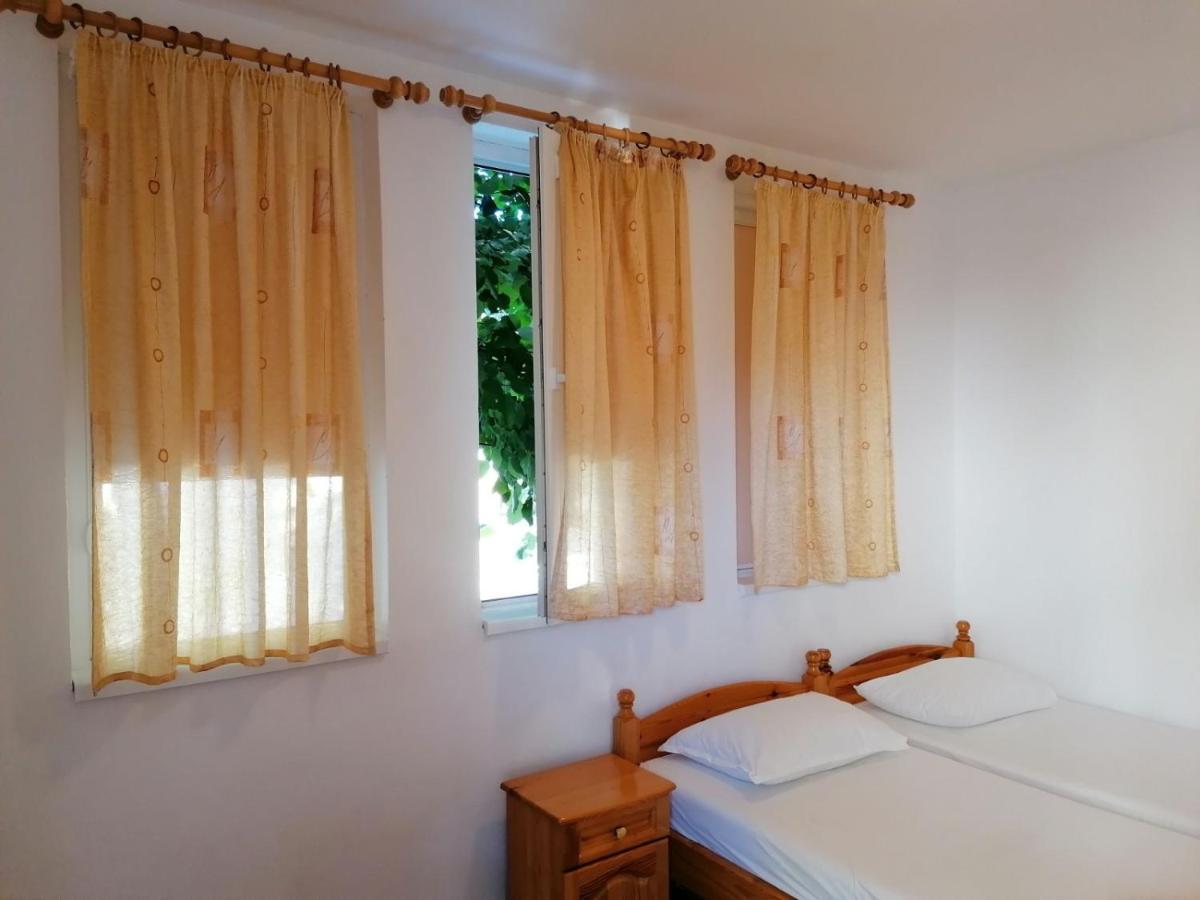 Guest House Sokratovi ออบซอร์ ภายนอก รูปภาพ